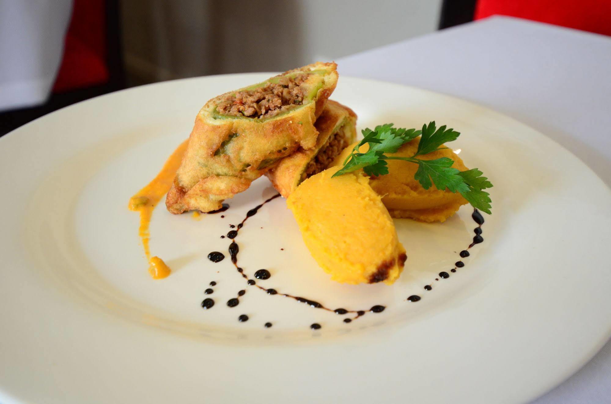 Camino Plaza Hotel Cochabamba Eksteriør billede